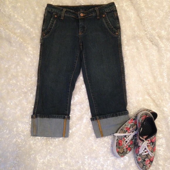 Seven7 Denim - Clearance! 🎉 Seven 7 Dark Denim Capris Cuffed